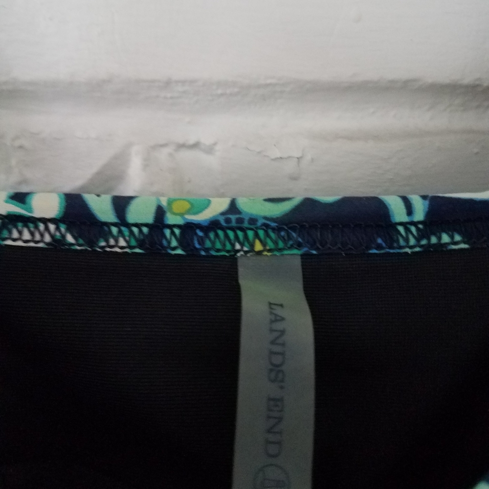 Lands End Tankini Swimtop Built in Bra Sz. 8 - Picture 3 of 5